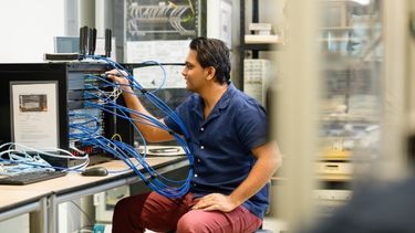 https://www.thehaguepathway.nl/wp-content/uploads/2026/02/international-student-computer-science-375x211-1.jpg.optimal.jpg