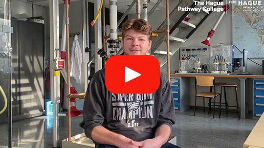 Play Video -  Degree Information: Process and Food Technology (Chemical Engineering)